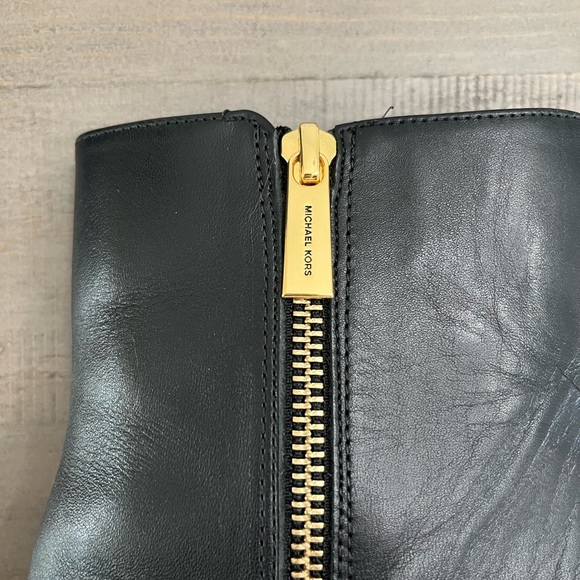 Michael Kors Alina Flex Bootie - Picture 4 of 8